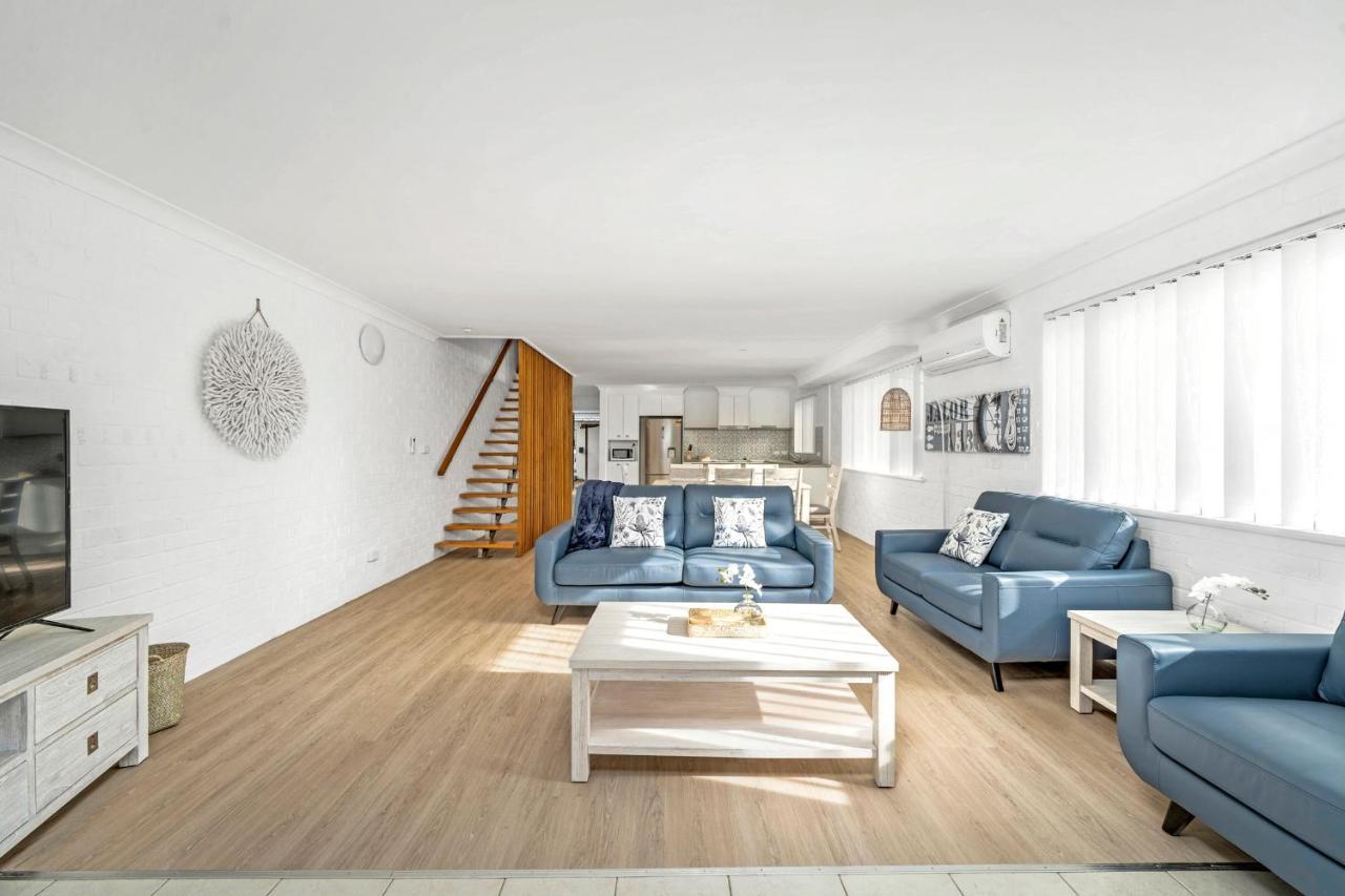 Husky 56 Beachfront Villa'S - Great Location On The Beach Huskisson Exterior foto